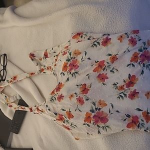 Adorable cute summer top but June 2023